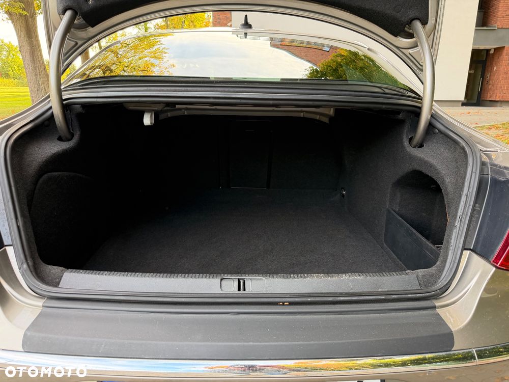 Volkswagen Passat CC - 21