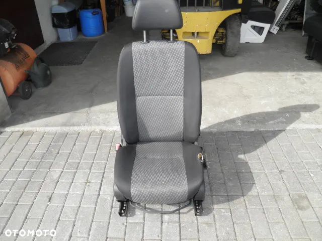 FOTEL VW CRAFTER SPRINTER 906 - 12