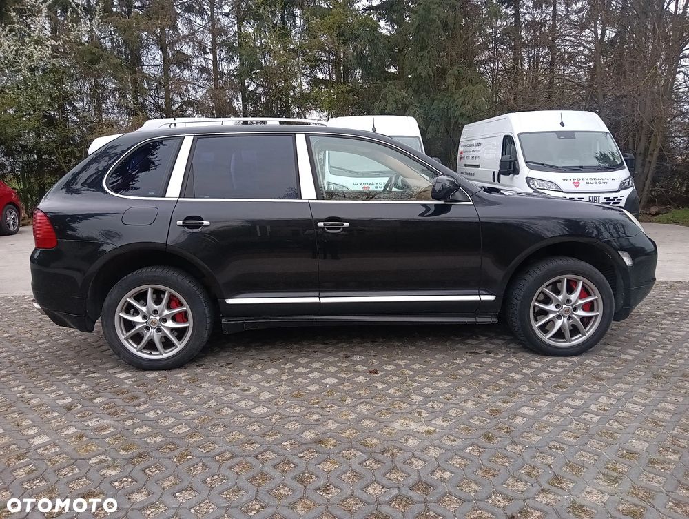 Porsche Cayenne - 3