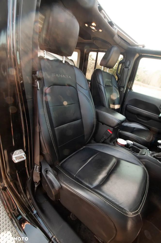 Jeep Wrangler Unlimited GME 2.0 Turbo Sahara - 28