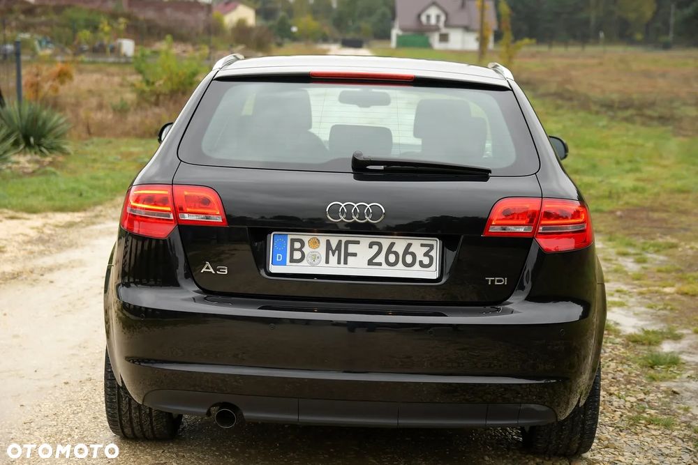 Audi A3 1.6 TDI ultra Attraction - 7