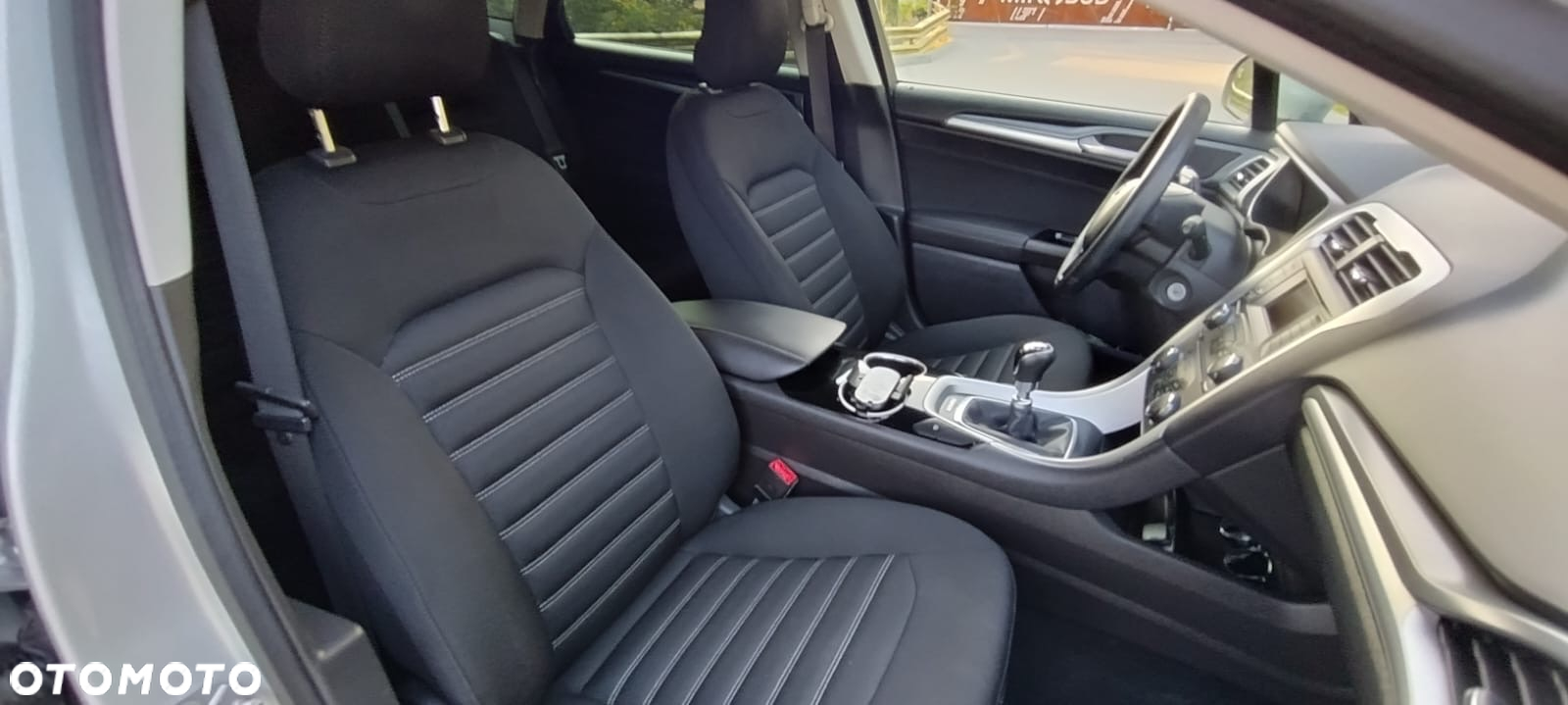 Ford Mondeo 2.0 TDCi Ambiente - 8