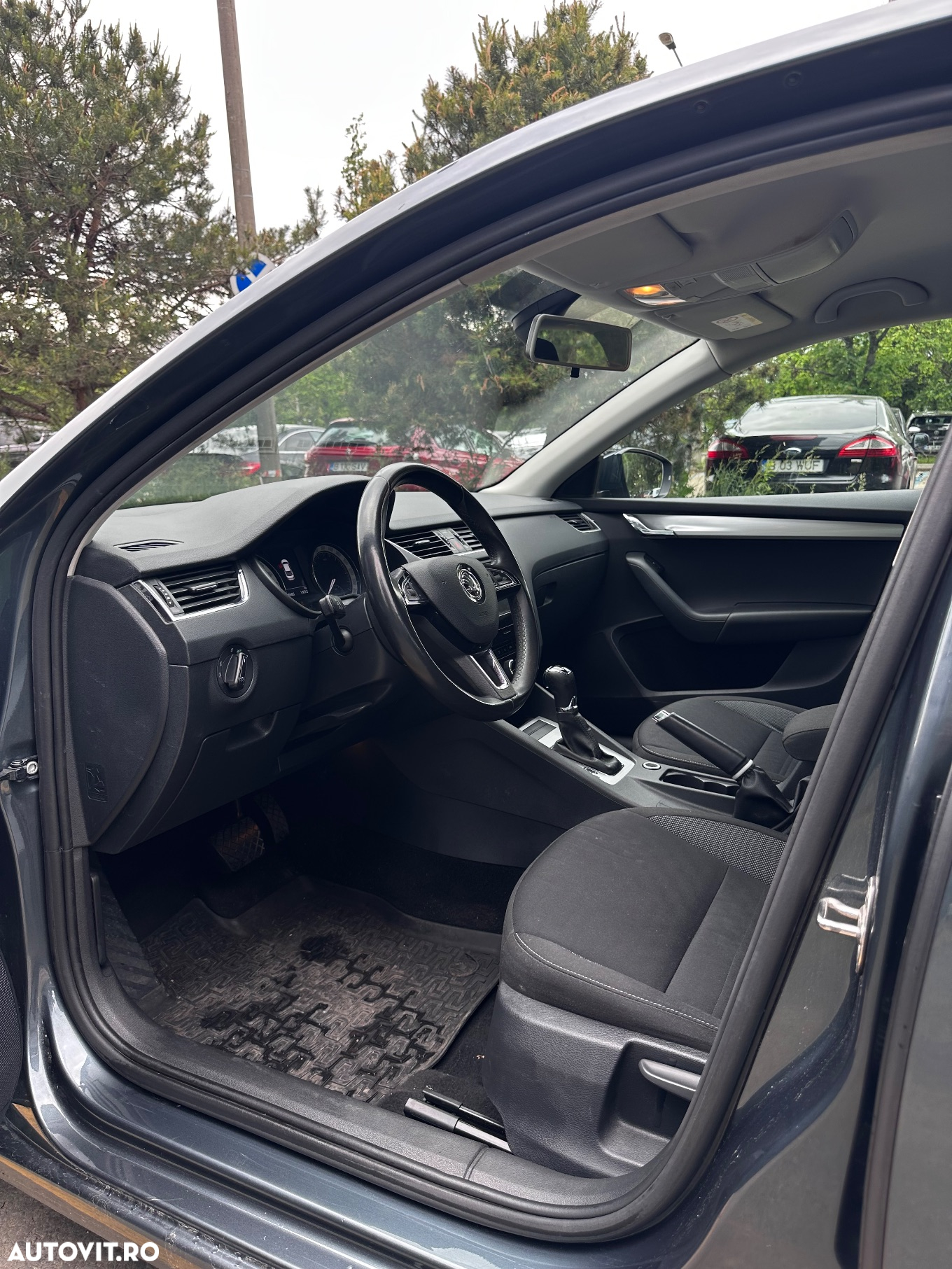 Skoda Octavia 1.6 TDI DSG Ambition - 5