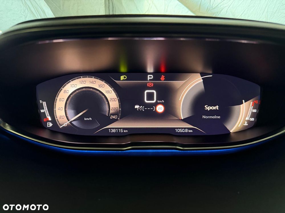 Peugeot 5008 BlueHDi 180 EAT8 GT - 17