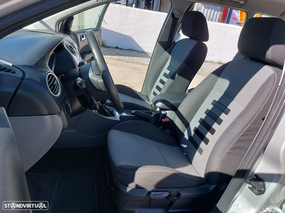 Ford Focus SW 1.6 TDCi Trend - 10