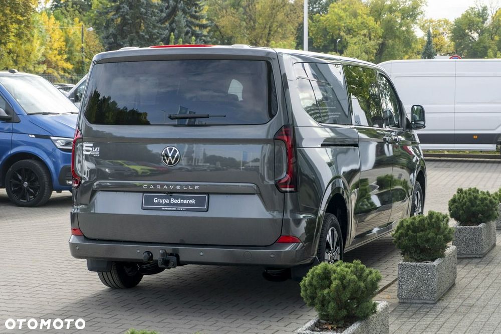 Volkswagen Caravelle - 11