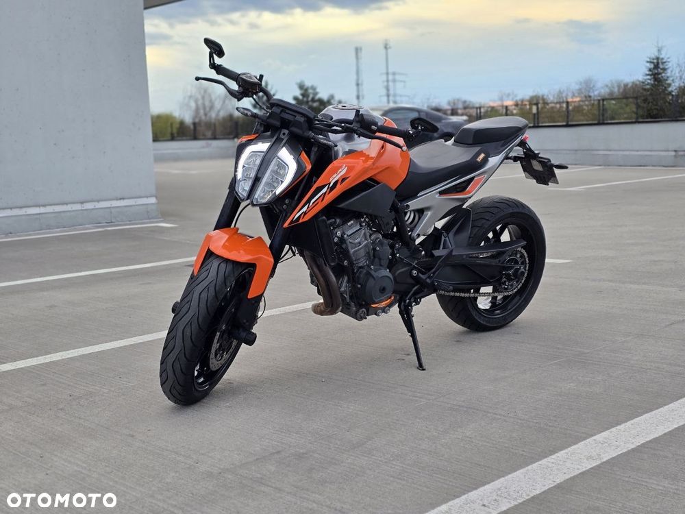 KTM Duke 790 - 1