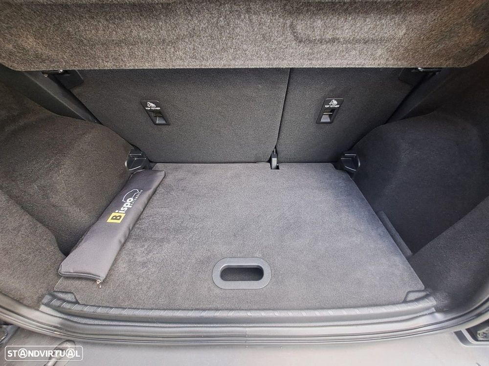 Ford EcoSport 1.0 EcoBoost COOL&CONNECT - 17