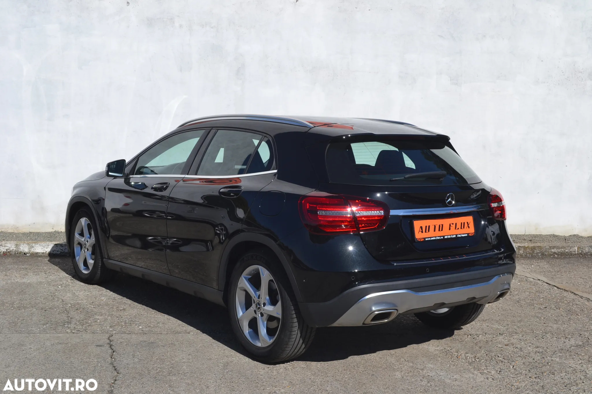 Mercedes-Benz GLA 200 7G-DCT Urban - 4