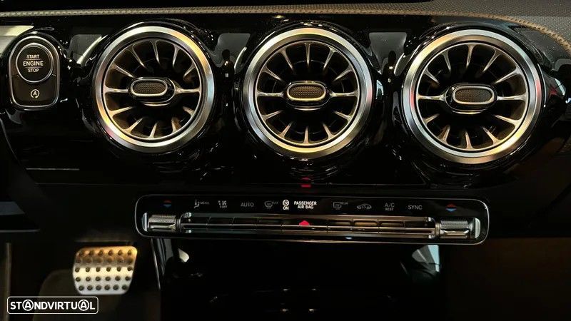 Mercedes-Benz CLA 220 d Shooting Brake AMG Line Aut. - 31