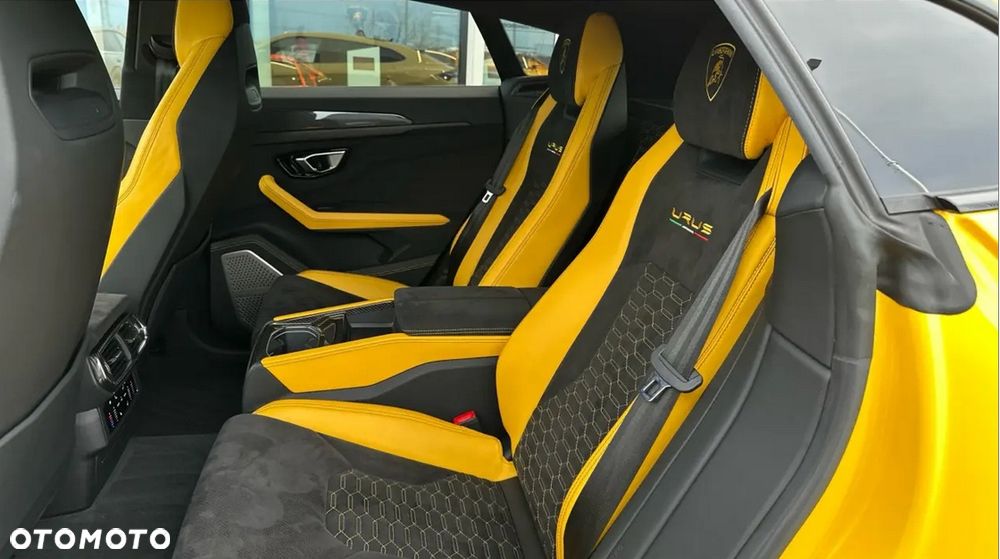 Lamborghini Urus Standard - 13