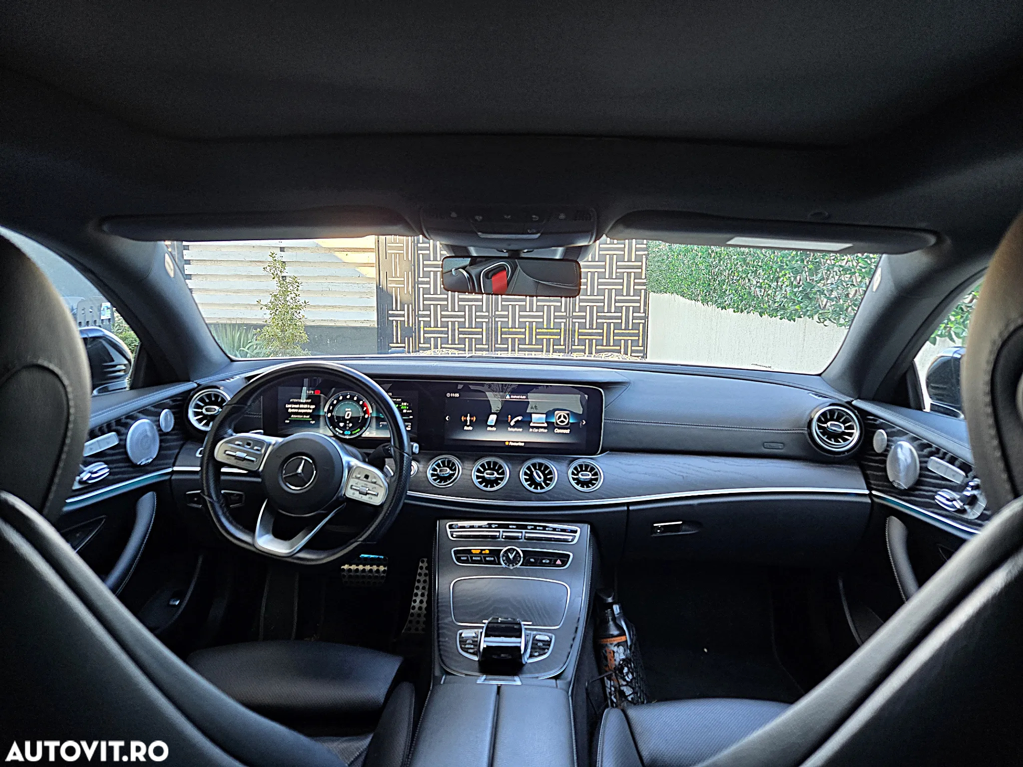 Mercedes-Benz E 350 Coupe 9G-TRONIC AMG Line - 9