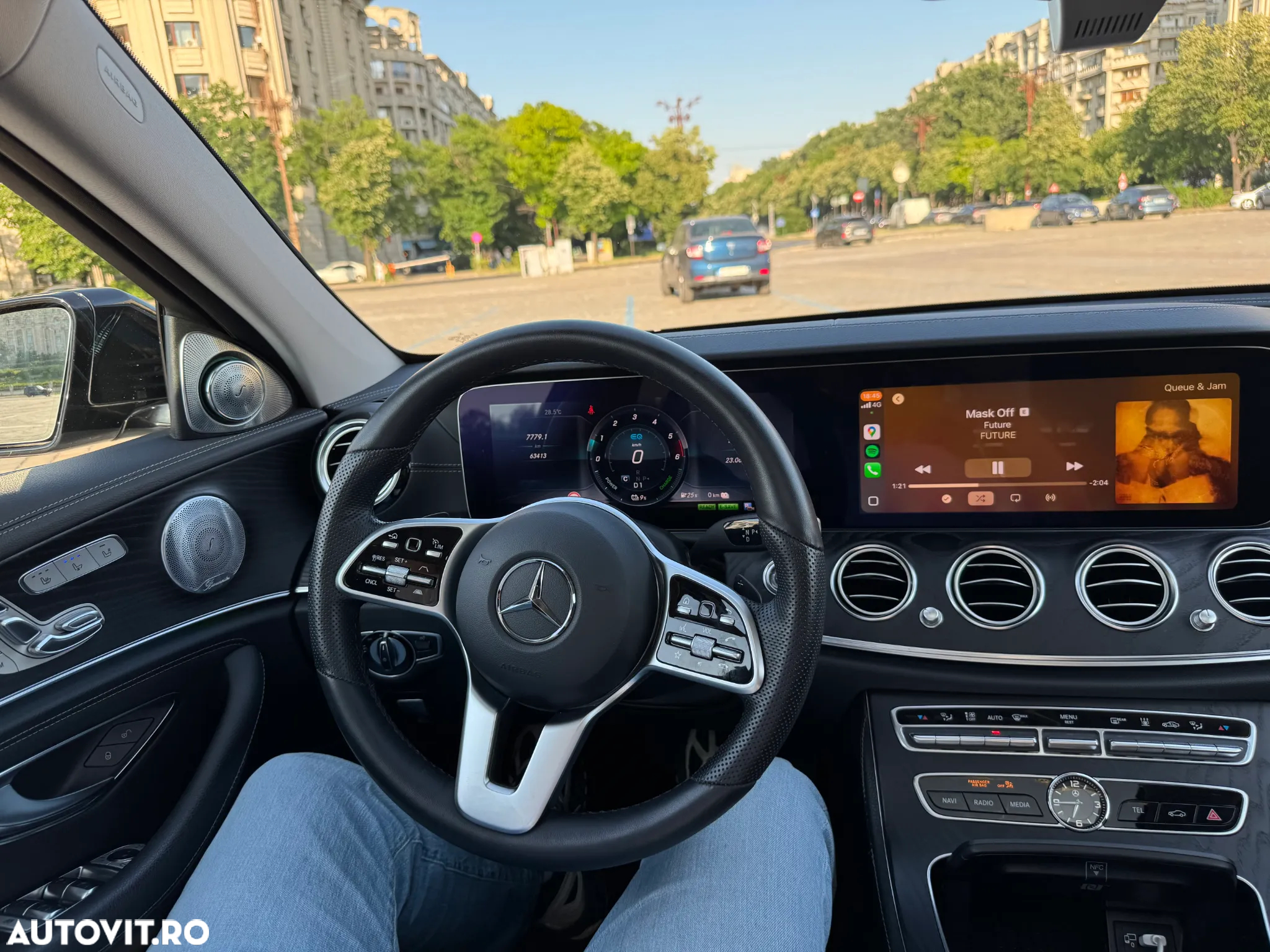 Mercedes-Benz E 300 de T 9G-TRONIC AMG Line - 13