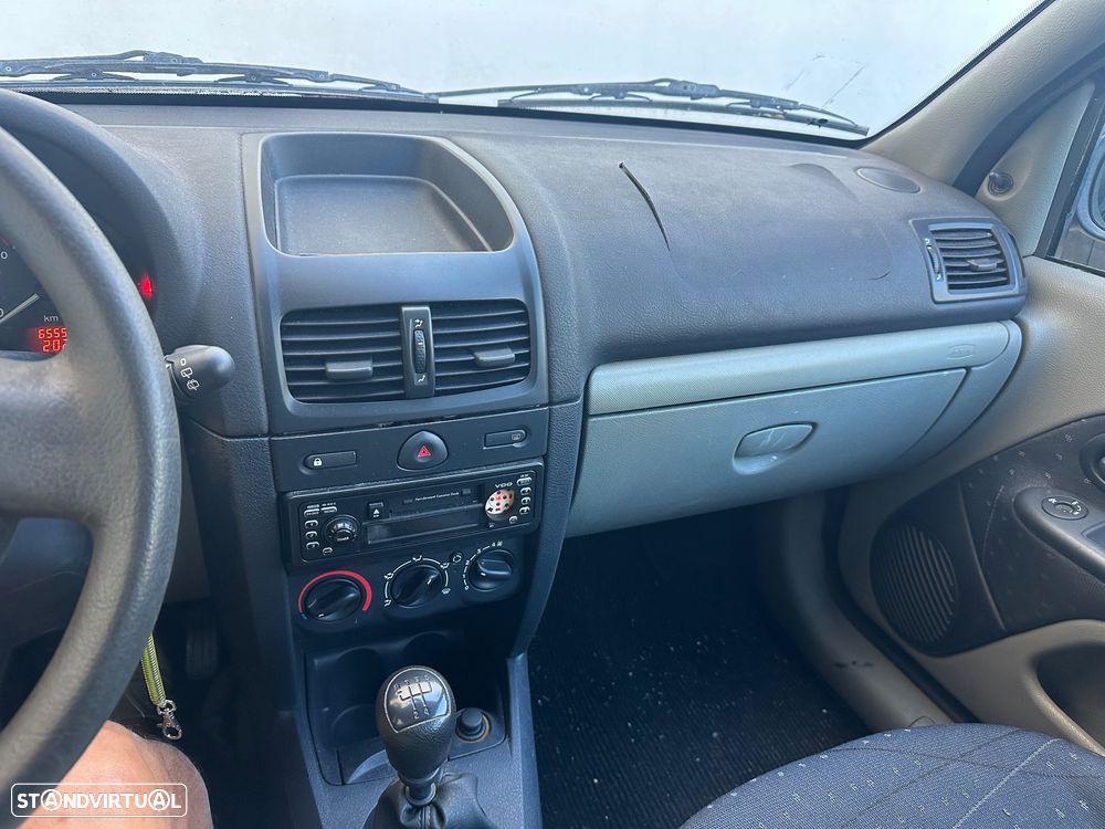 Renault Clio 1.2 - 10