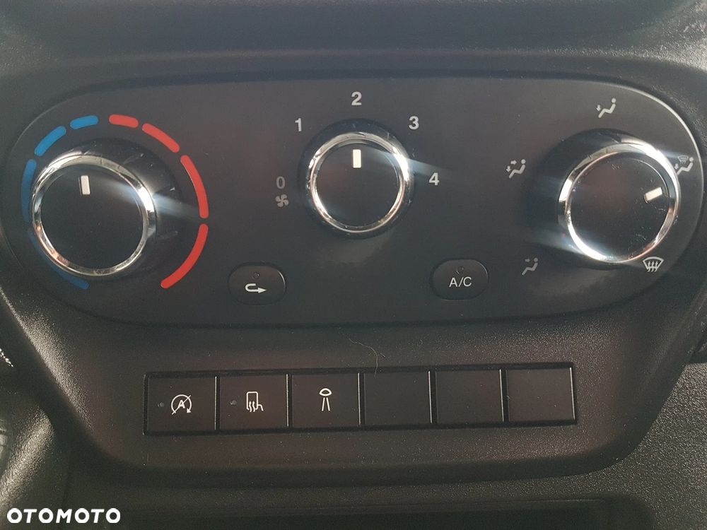 Iveco DAILY KONTENER NISKOPODŁOGOWY 4,43x2,23x2,42 SKLEP BAR FOODTRUCK KAMPER KLIMA - 36