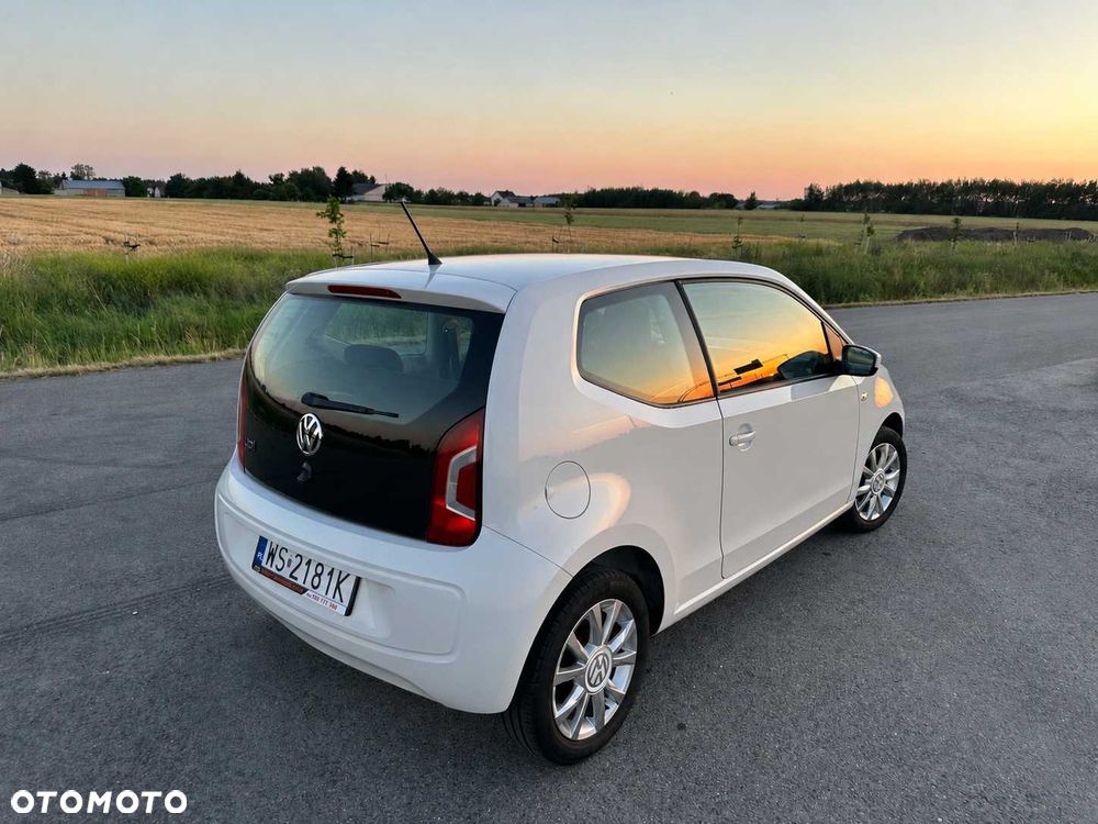 Volkswagen up! - 3