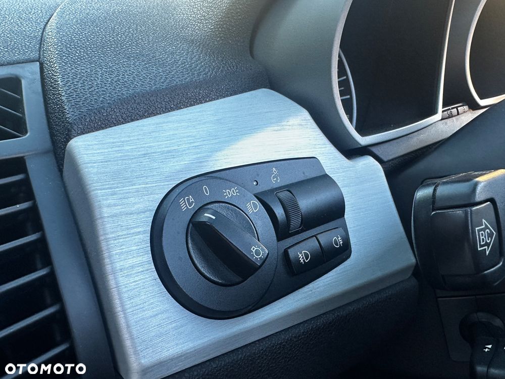 BMW Z4 2.5i - 30
