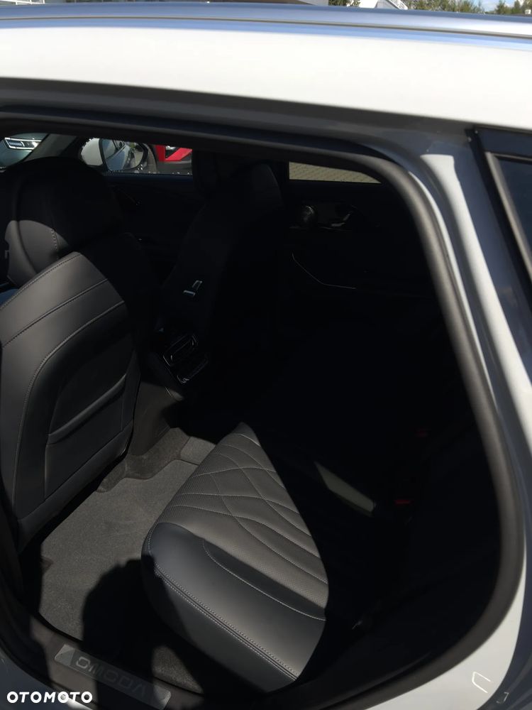 Omoda 9 1.5 Super Hybrid Exclusive AWD - 8