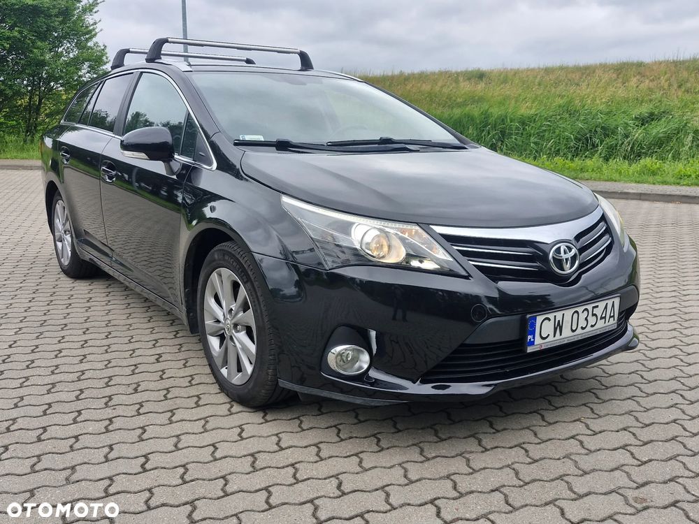 Toyota Avensis 1.8 Active - 14