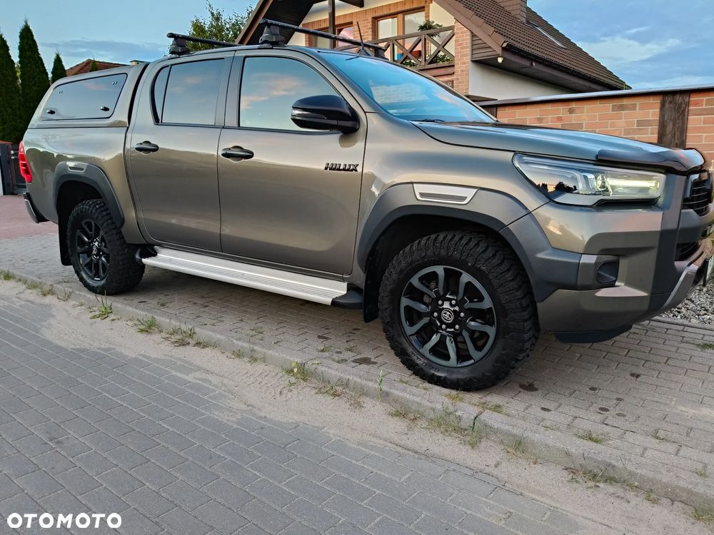 Toyota Hilux 2.8 D-4D Double Cab Invincible 4x4 - 2
