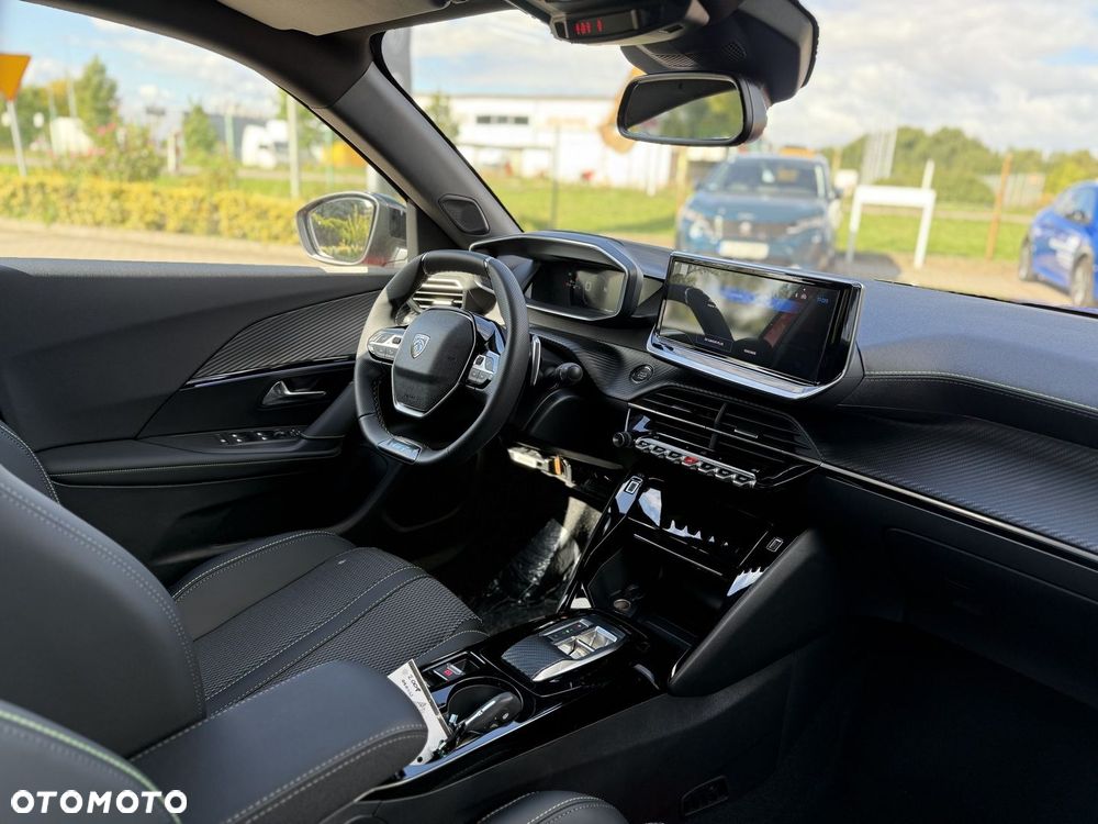 Peugeot 2008 PureTech mHEV GT e-DCS6 - 16
