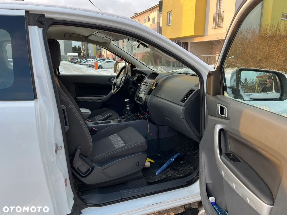 Ford Ranger XLT - 15