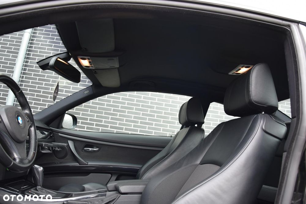BMW Seria 3 320d M Sport Edition - 14