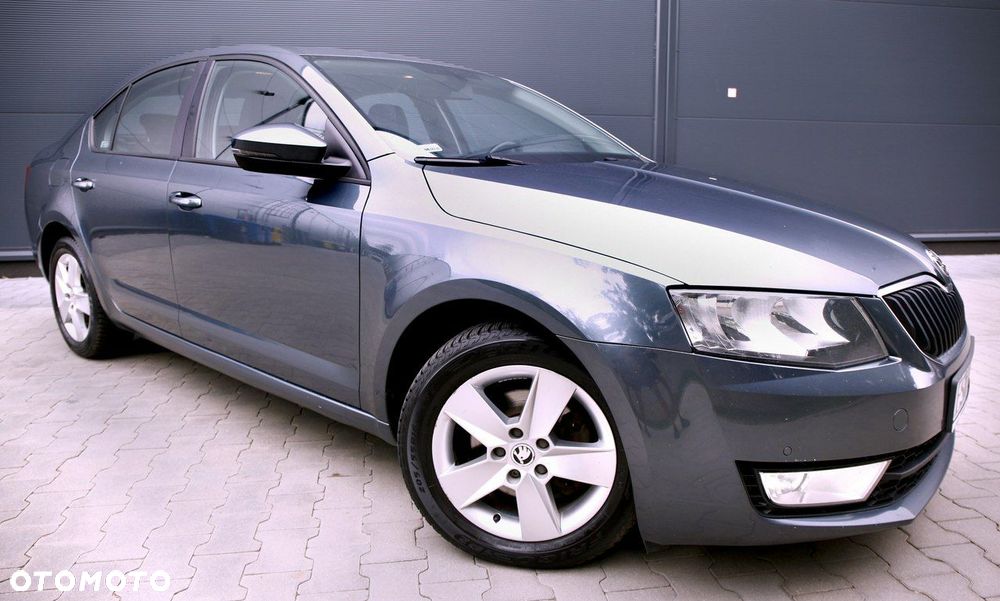 Skoda Octavia 2.0 TDI Edition DSG - 22