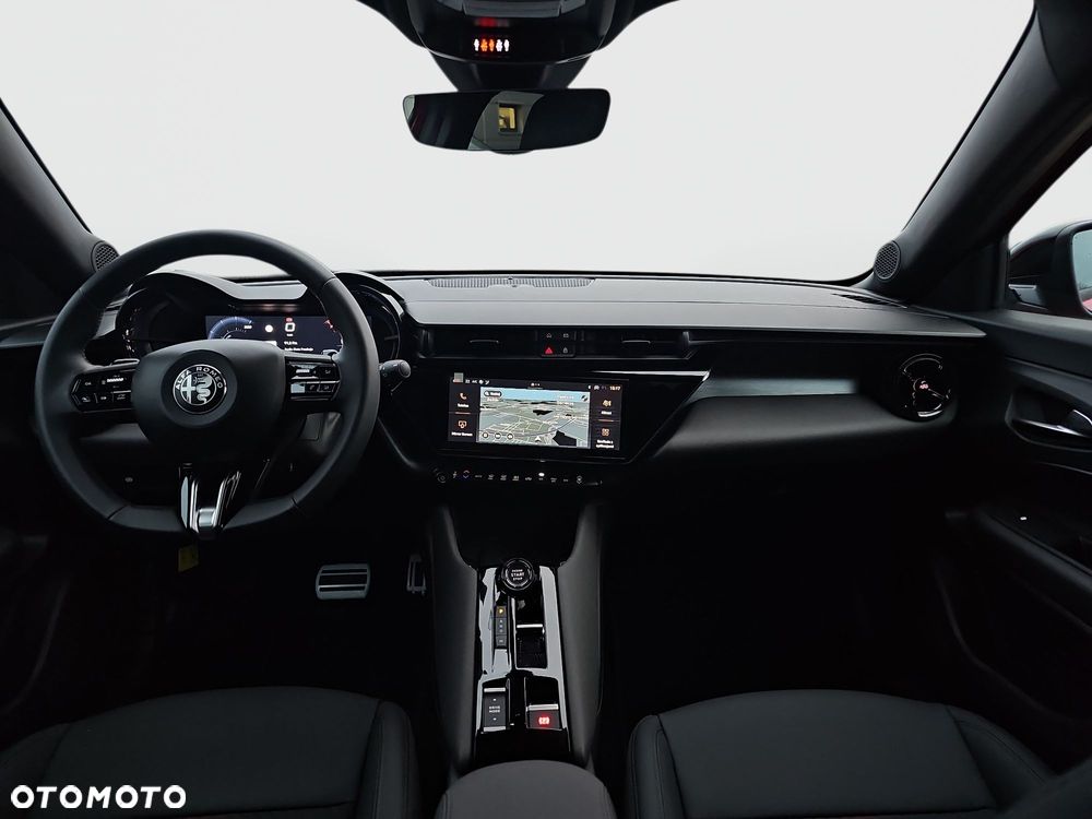 Alfa Romeo Junior 1.2 mHEV Ibrida Q4 eDCT - 21