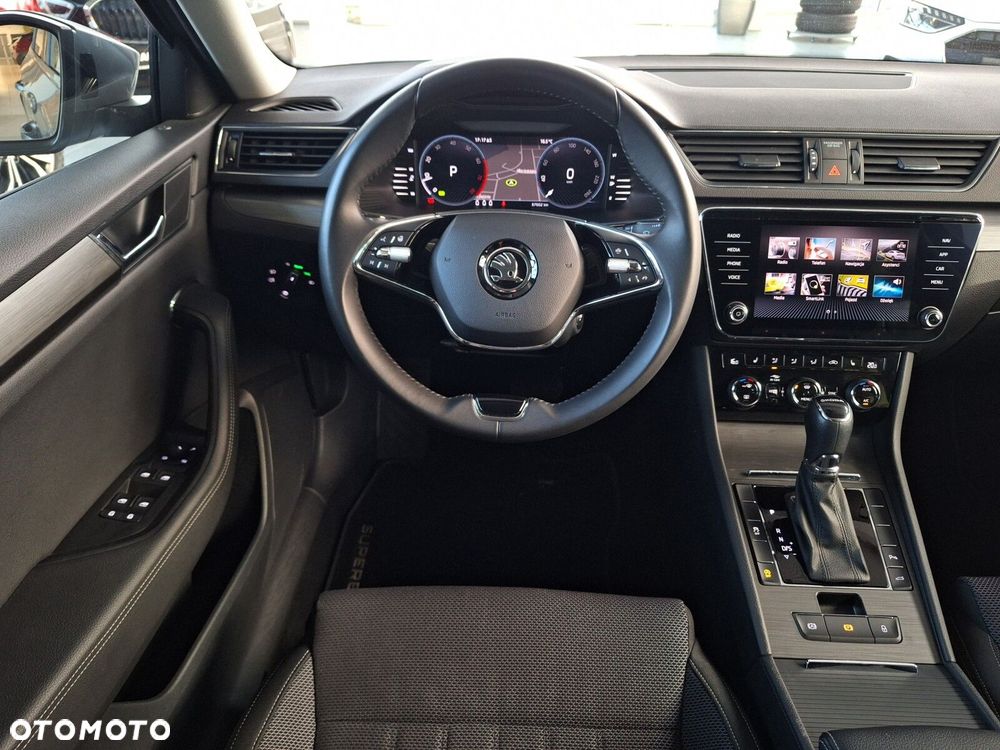Skoda Superb 2.0 TSI Style DSG - 25