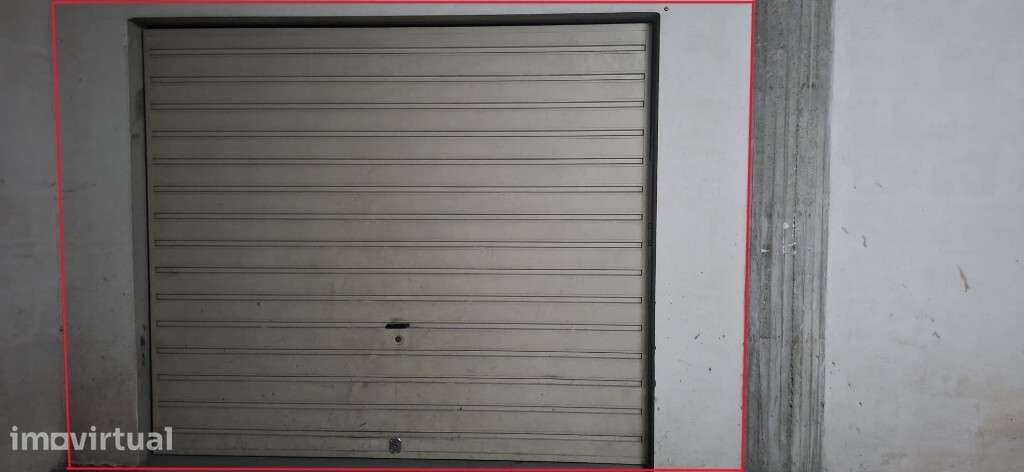 Garagem - Lago - Grande imagem: 2/6