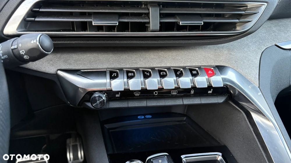 Peugeot 5008 1.6 PureTech GT Pack S&S EAT8 - 29
