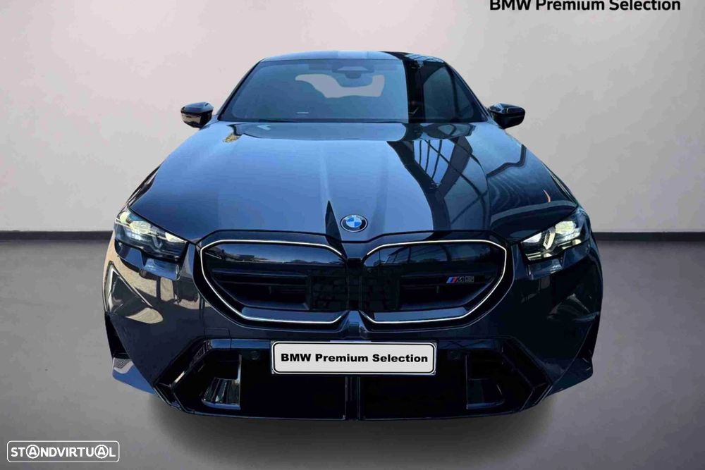 BMW i5 - 2