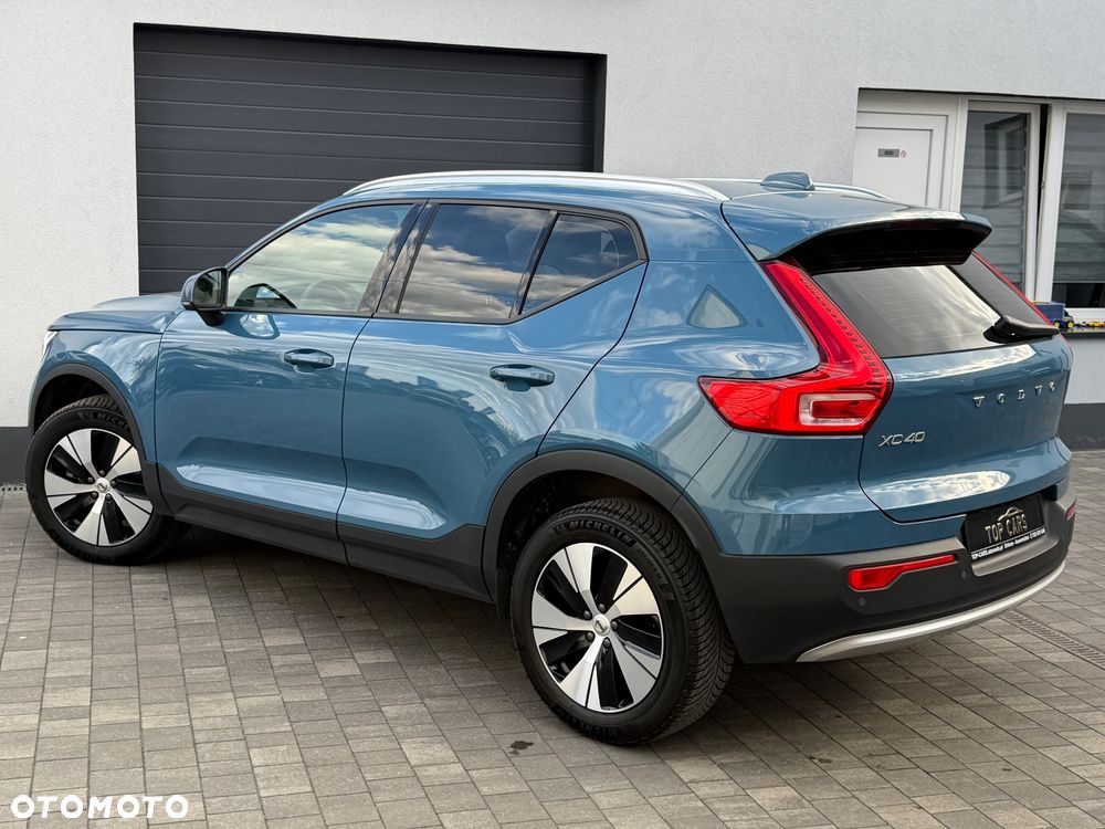 Volvo XC 40 B3 B DKG Plus Dark - 3