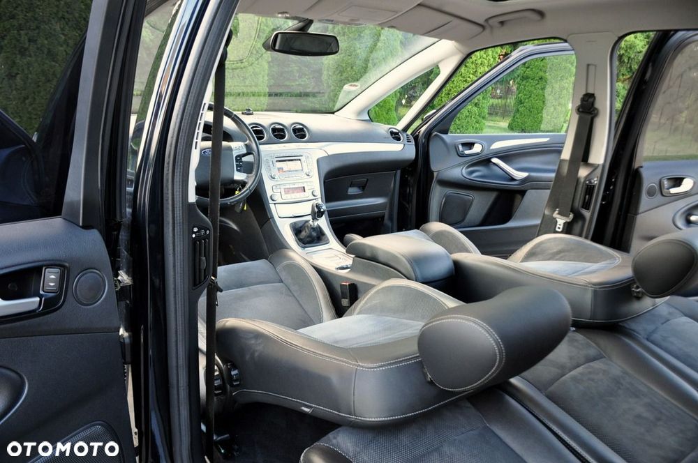 Ford S-Max - 27