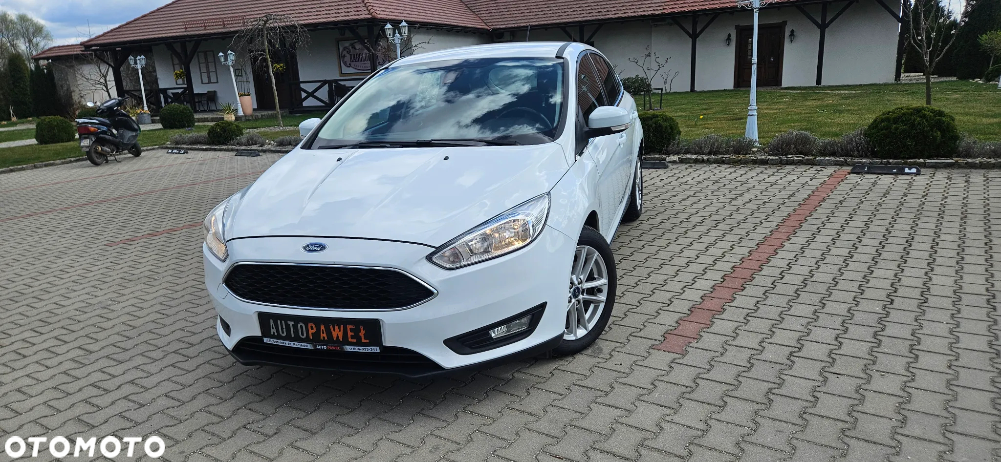 Ford Focus 1.0 EcoBoost Active - 9