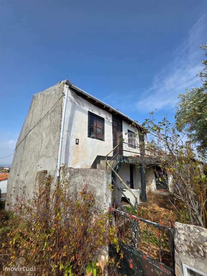 Moradia T2 / Gouveia, Paços da Serra - Grande imagem: 2/11