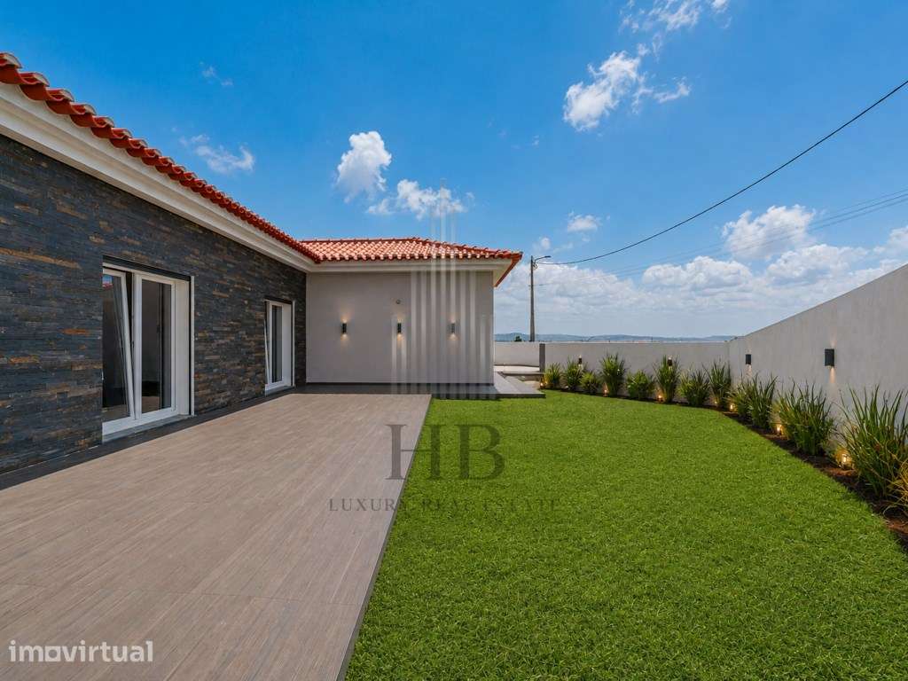 Exclusiva Moradia T3 Térrea com Jardim Privativo e Vista Serra |Fai... - Grande imagem: 2/60