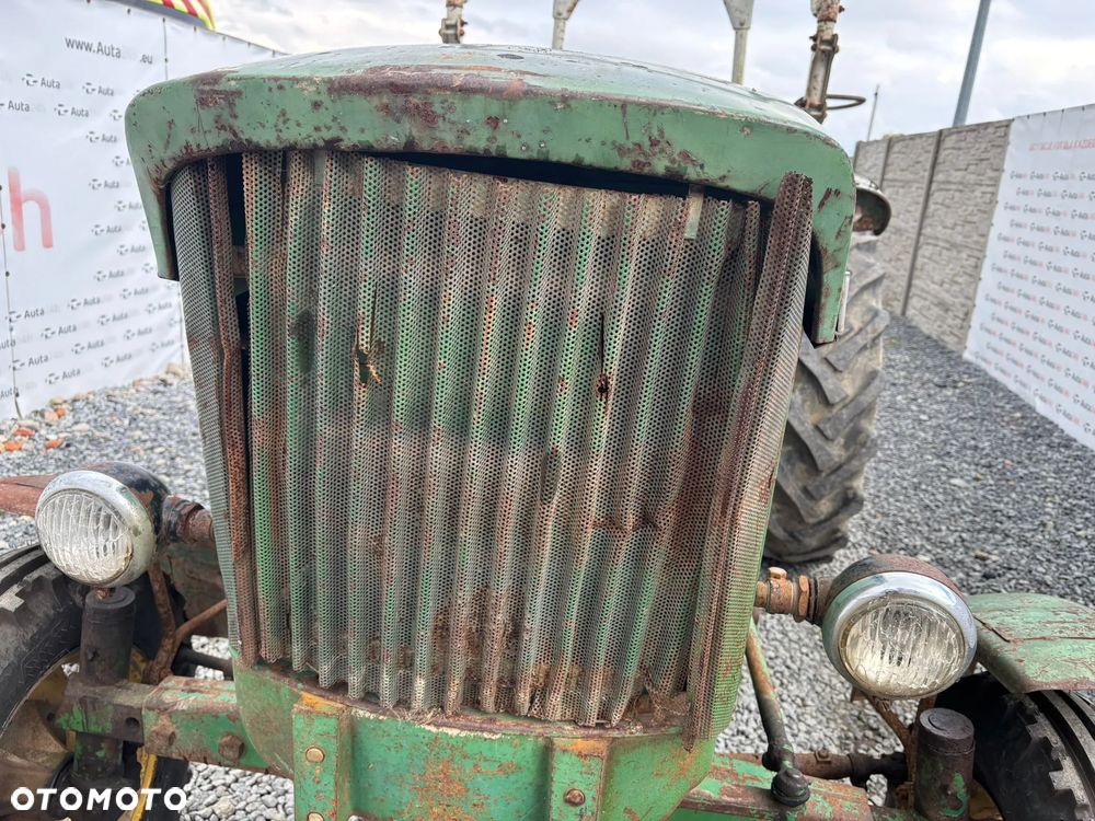 John Deere 310 - 9