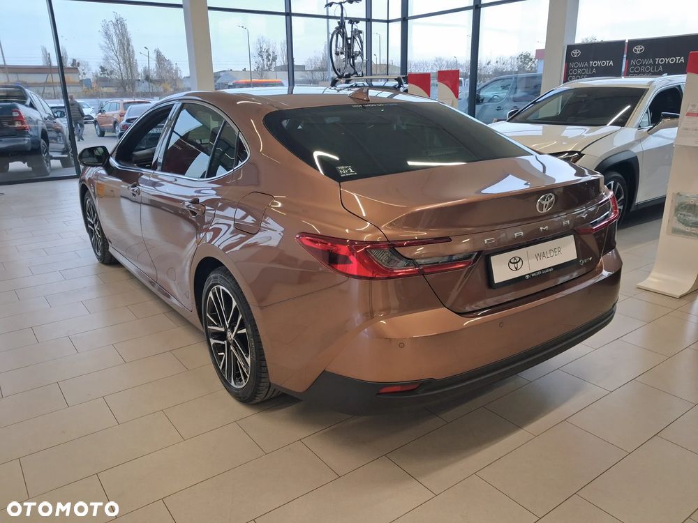 Toyota Camry 2.5 Hybrid Executive CVT - 3