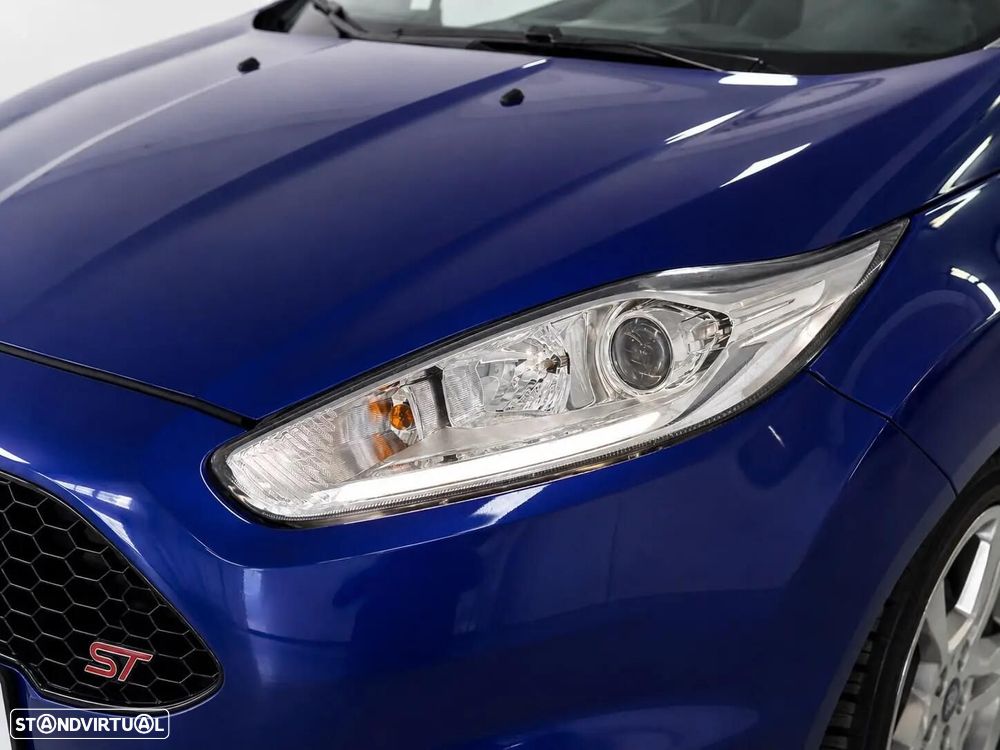 Ford Fiesta 1.6 EcoBoost c/ Pack Pele Desportiva ST - 8