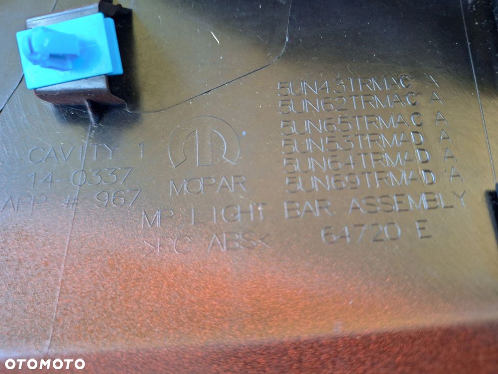 JEEP COMPASS II 16- CAŁA B.ŁADNA! KOLOR: CEGLASTY LISTWA BLENDA NAKŁADKA KLAPY TYŁ ORYG. 5UN43TRMAC WYSYŁKA 24H - 12