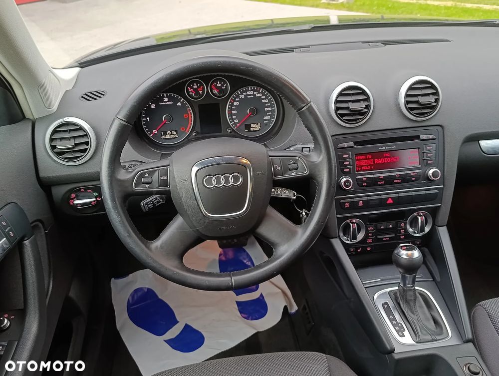 Audi A3 Sportback 1.6 TDI S tronic Attraction - 30