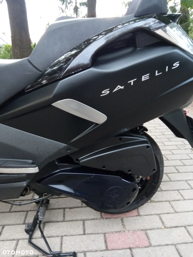 Peugeot Satelis - 14