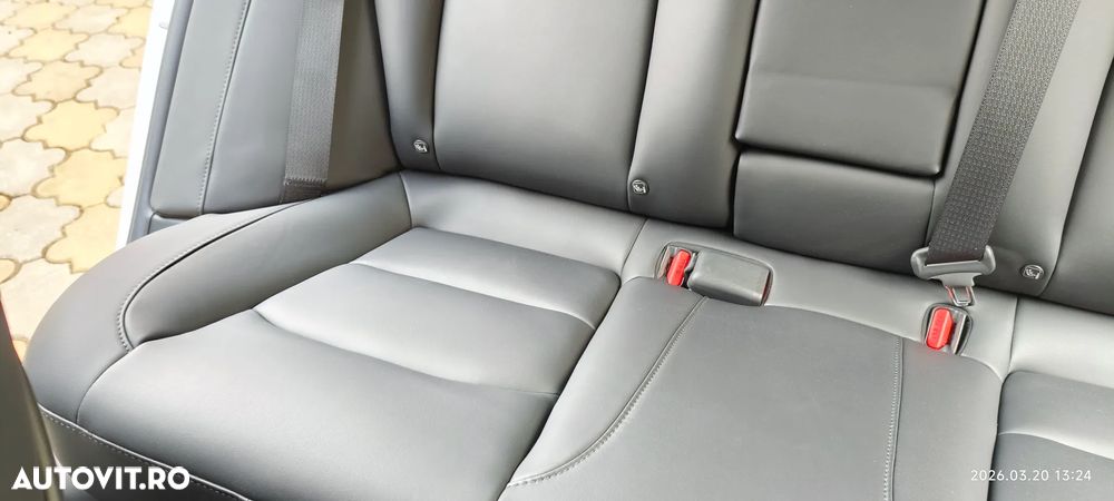 Tesla Model 3 Standard Reichweite Plus Hinterradantrieb - 21