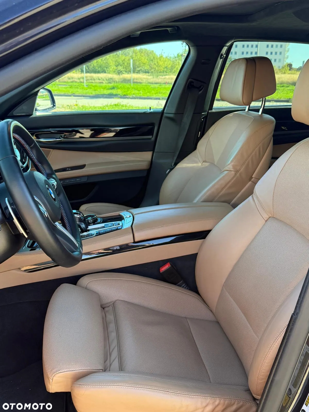 BMW Seria 7 750i xDrive Edition Exclusive - 26