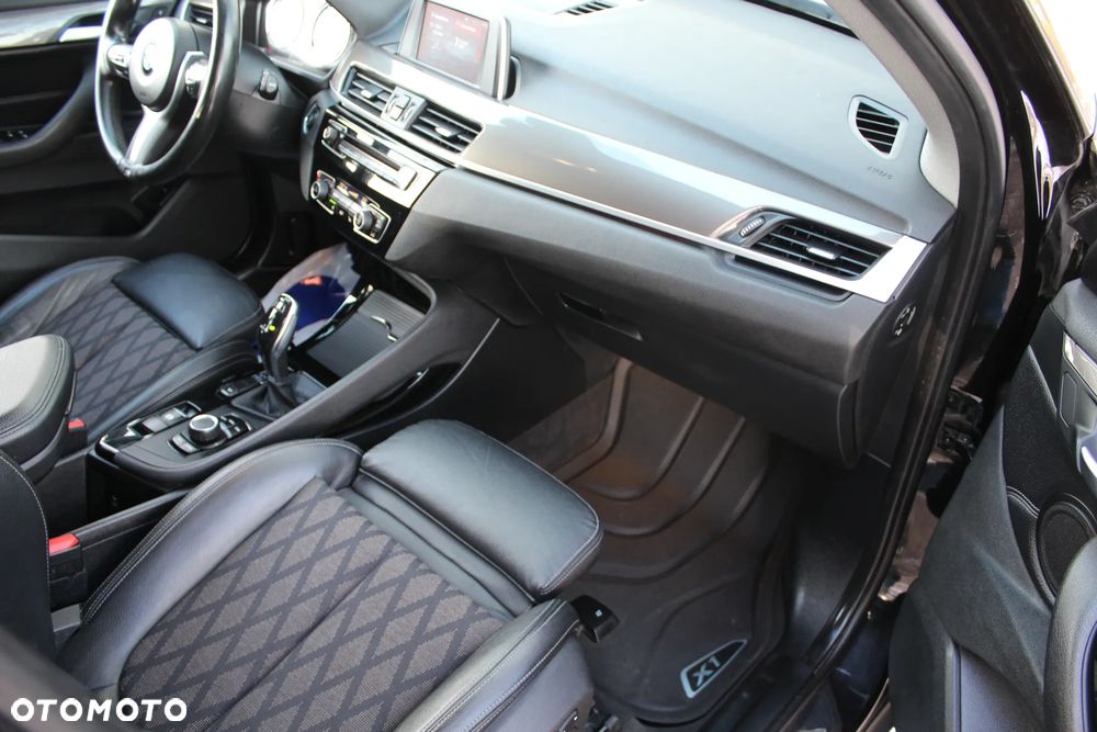 BMW X1 xDrive20d xLine sport - 24