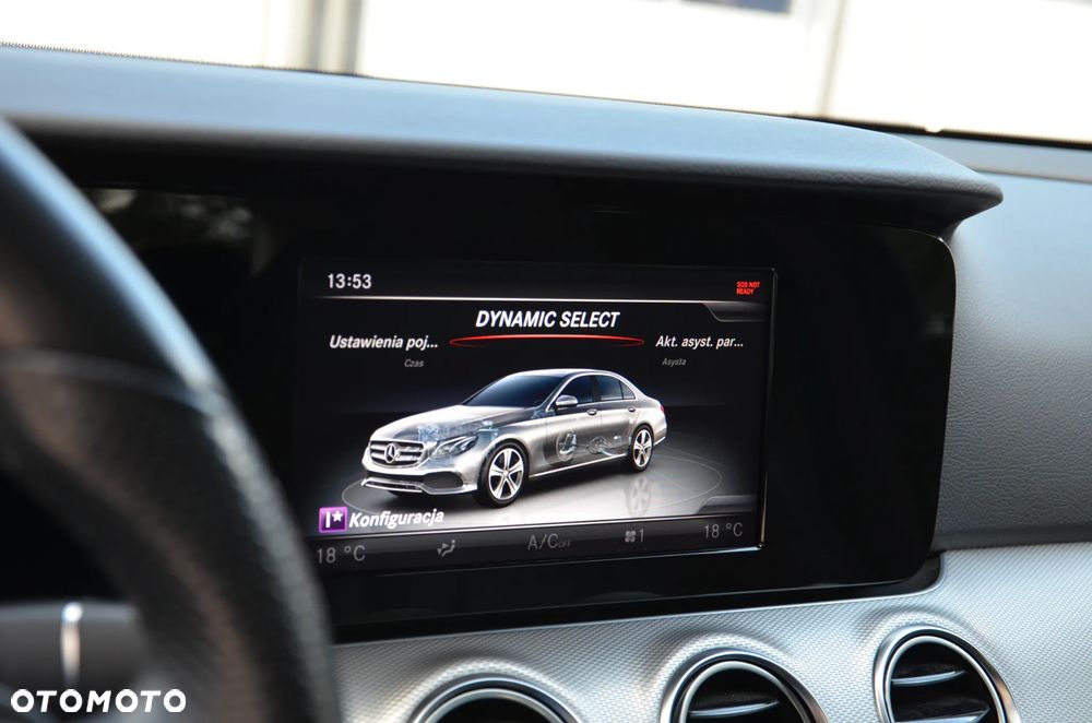 Mercedes-Benz Klasa E 220 d 9G-TRONIC - 21