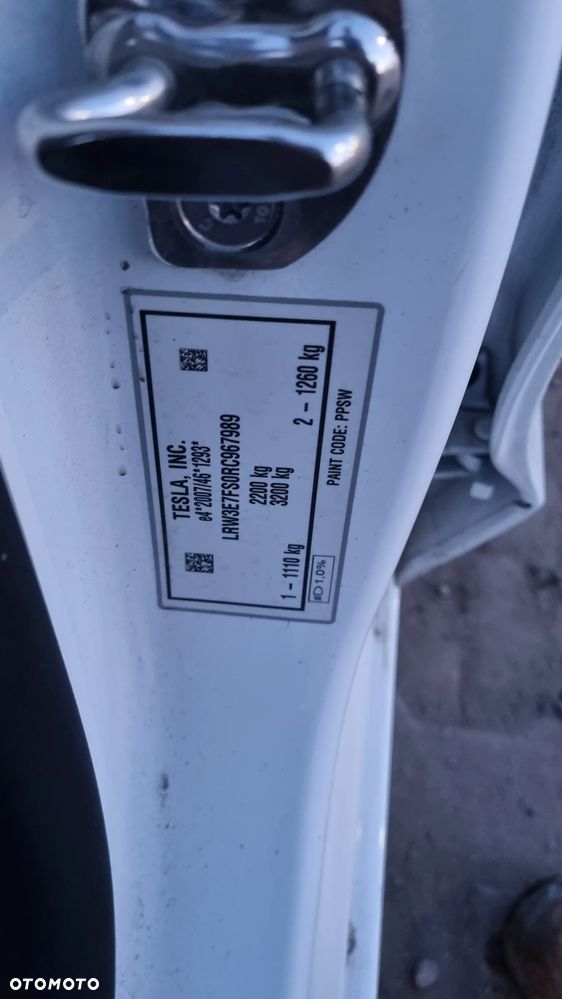 Tesla Model 3 - 18