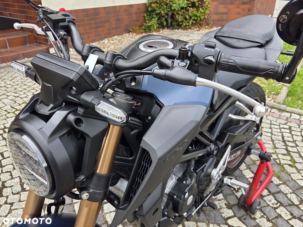 Honda CB - 28